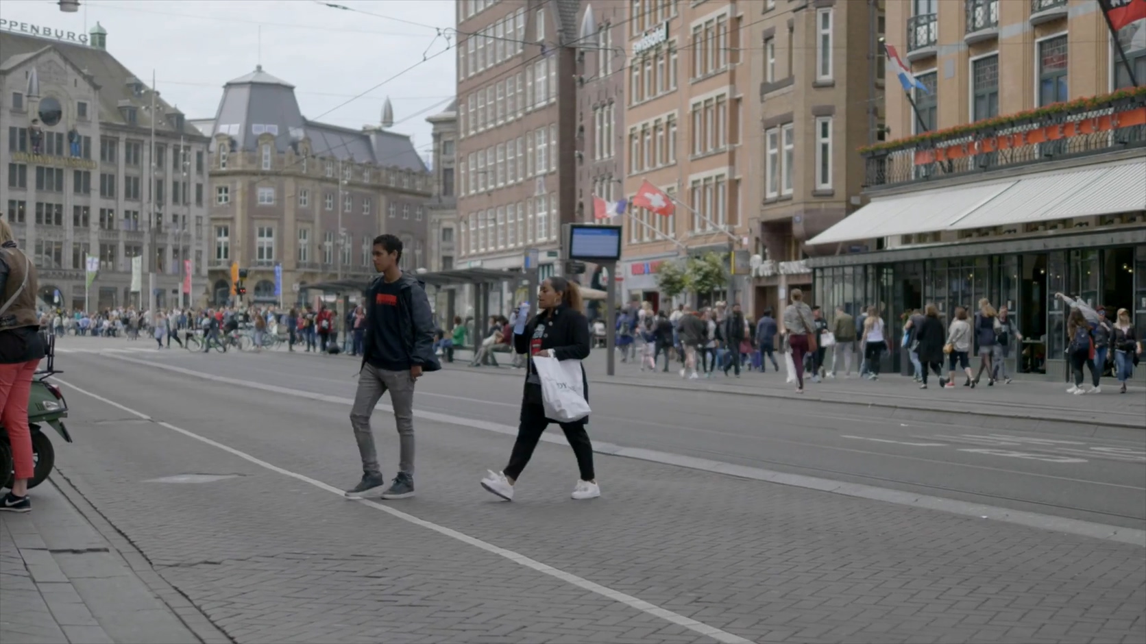 疫情期间的阿姆斯特丹街景视频素材